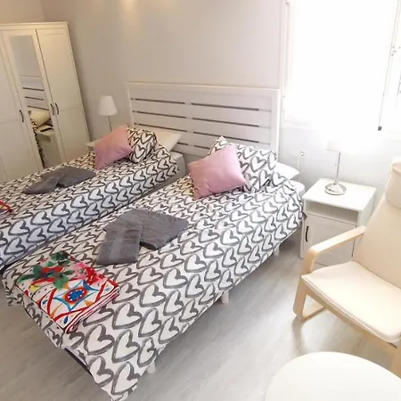 Casa Geminis, Relax, Sol Y Jacuzzi 度假居 *